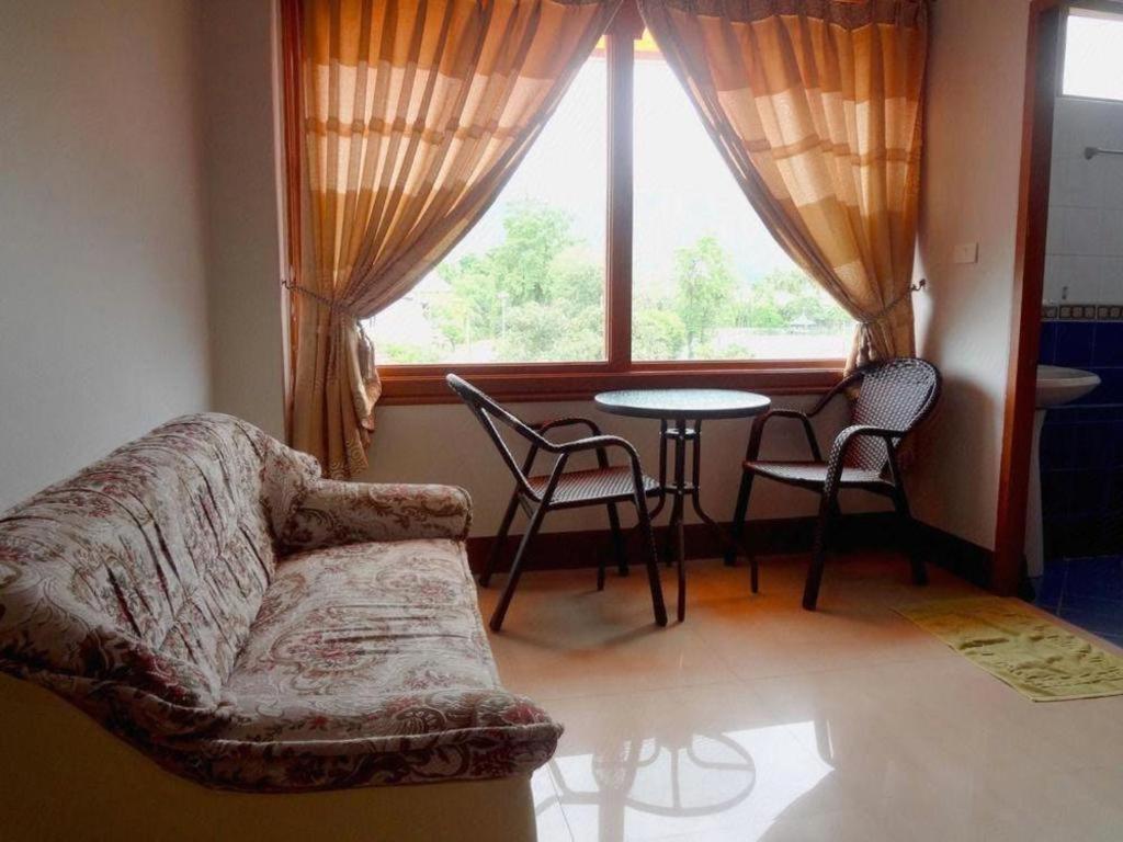 Ngamta Hotel Mae Hong Son Exterior photo