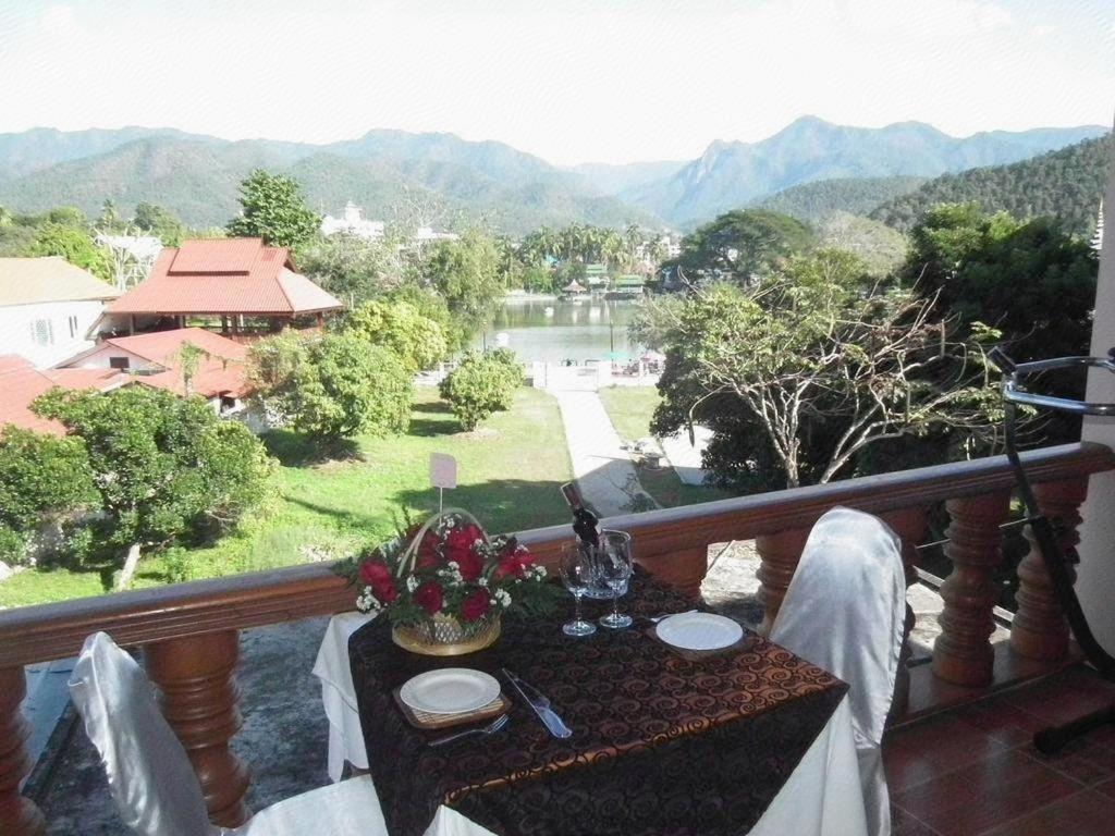 Ngamta Hotel Mae Hong Son Exterior photo
